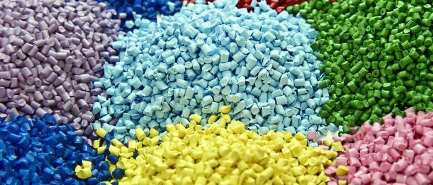 Создание полимерных материалов. Гранулы полимера. Переработка пластмассы. Полимерные материалы в медицине. Бопэт пленка.